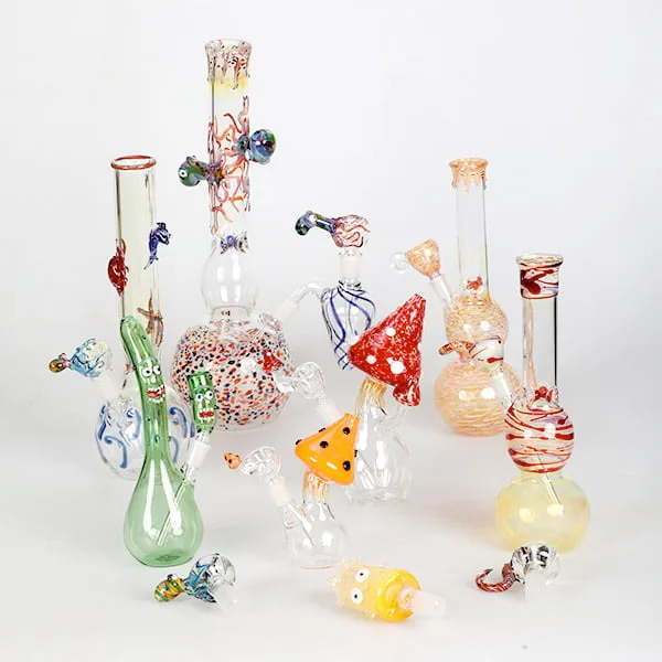 Glass Bongs & Water Pipes - Handmade Glass Bongs at My-Burn.com